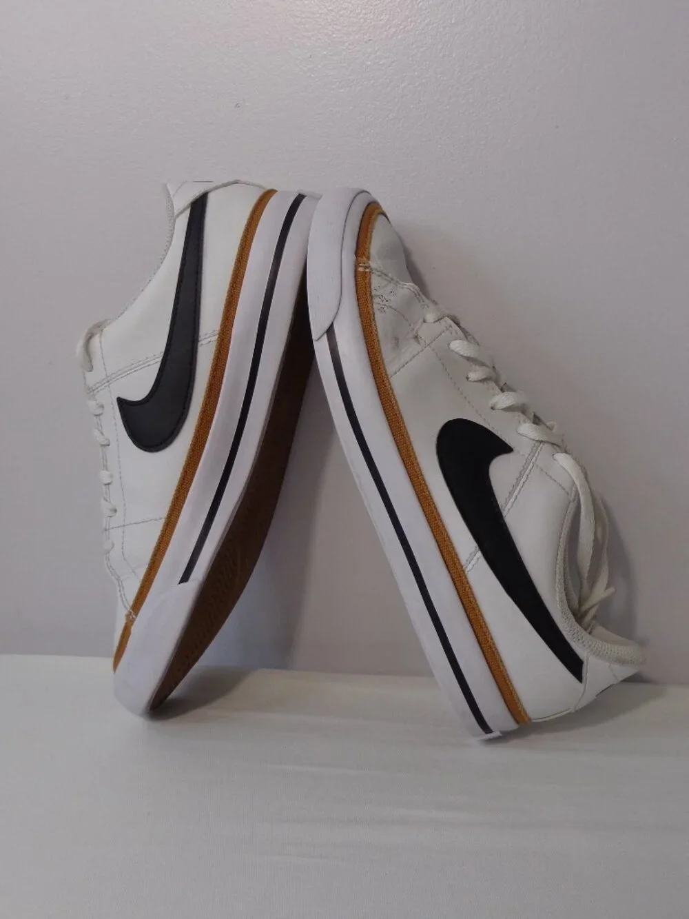 Nike Court Legacy (GS) Kids 5Y White/Black/Desert Ochre Leather Low DA5380-102